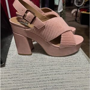 Dv Dolce Vita woman’s size 9.5 pink chunky heels corduroy texture